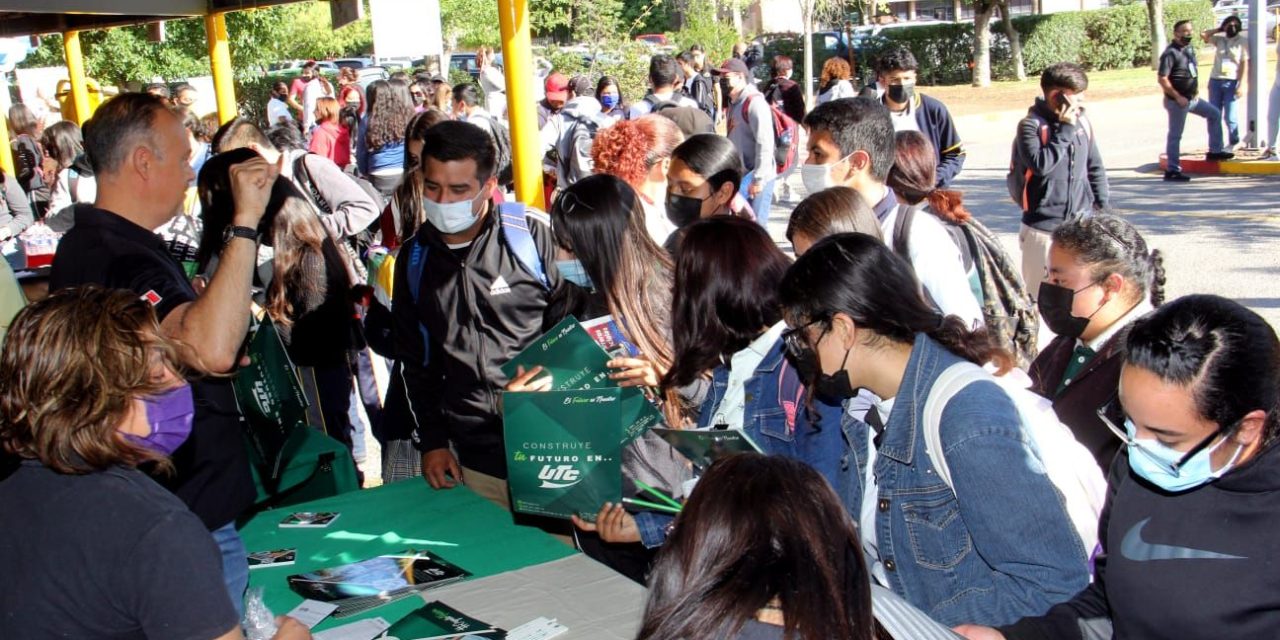 Coahuila reitera compromiso con la educación