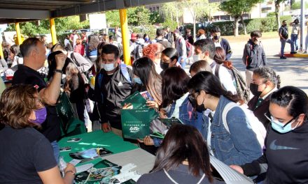 Coahuila reitera compromiso con la educación