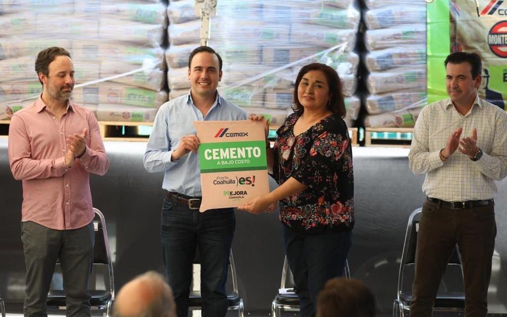 Cemex firma convenio con Mejora Coahuila