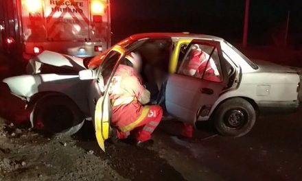 Fernando se debate entre la vida y la muerte tras chocar en Saltillo