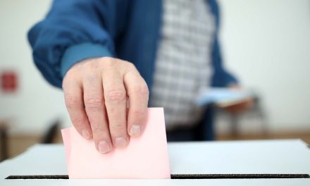 TEPJF declara invalidez de consulta de revocación de mandato