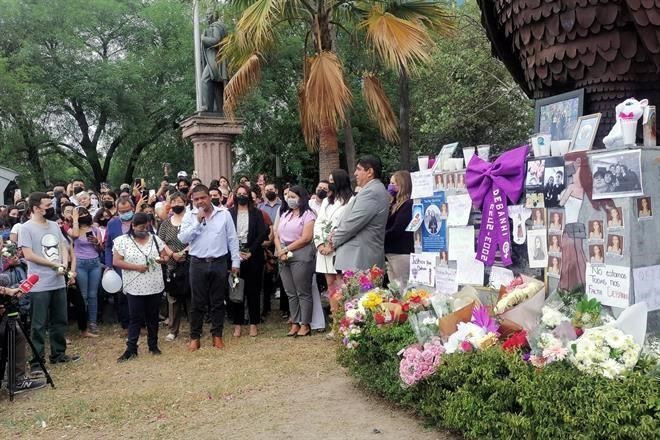 Hoy era el primer día de clases presenciales de Debanhi y no llegó; compañeros le rinden homenaje