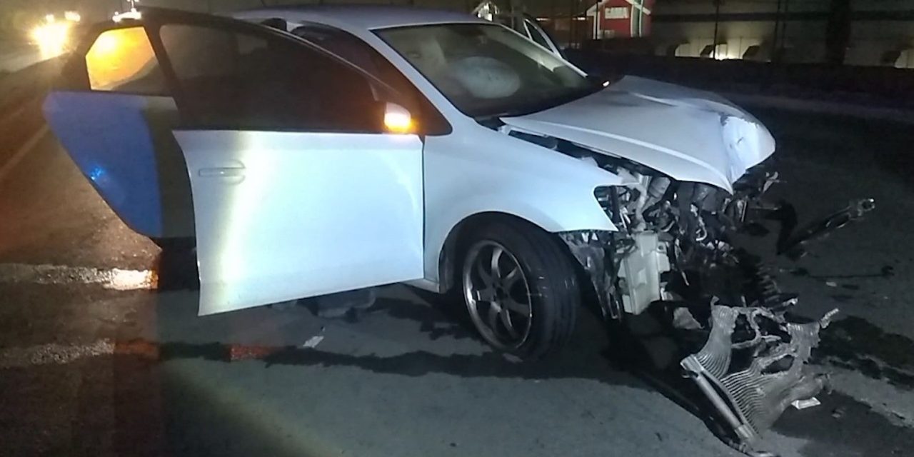 Hombre derriba una luminaria en Saltillo… la habían colocado apenas el jueves