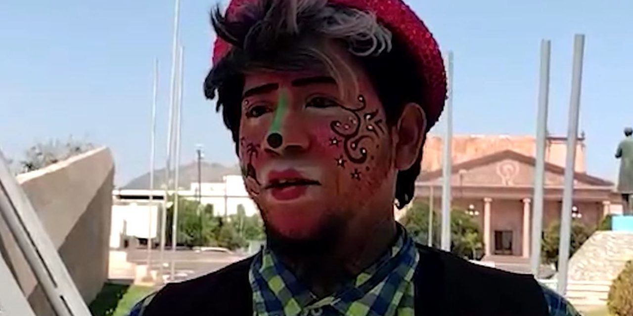 ‘Queman’ al payaso equivocado en Ramos Arizpe