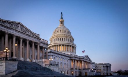 Capitolio de Estados Unidos es evacuado por aeronave que representa ‘amenaza probable’
