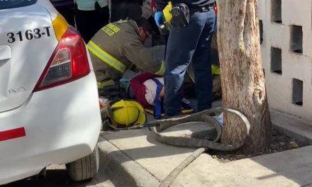 Abuelita fue atropellada por un taxi que fue impactado por otro vehículo en Saltillo (Video)