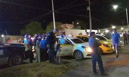 Se arma trifulca en diversas colonias con taxistas involucrados en Saltillo