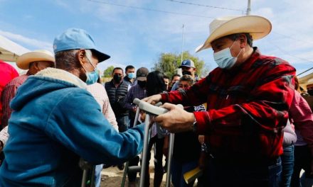 Chema Fraustro trabaja por la población vulnerable