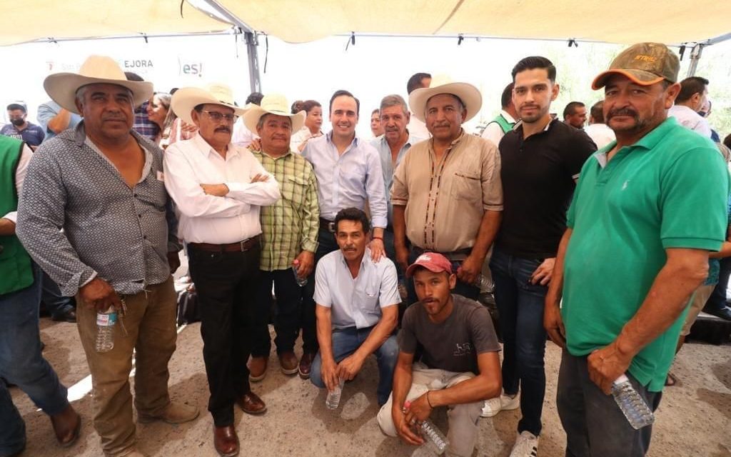 Mejora Coahuila inicia pavimentación en ejidos