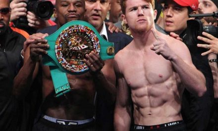 Mayweather le apostó contra el Canelo Álvarez y presumió su gran premio