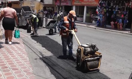 Arrancan acciones de bacheo en Centro Histórico de Saltillo