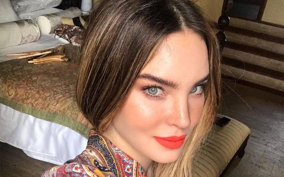 ¿Belinda ya olvidó a Nodal y tiene nuevo romance? La captan en evento junto a actor de ‘La Casa de Papel’