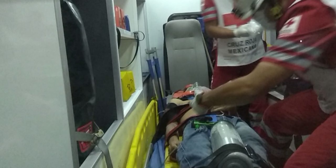 Joven en presunto estado de ebriedad queda muy grave tras salir ‘volando’ en accidente de Saltillo