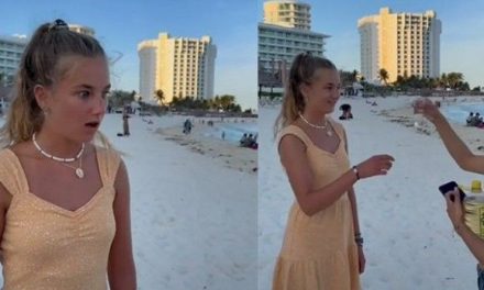 Mientras tú te freseas, joven alemana no le hace gestos al Tonayán en playas de México