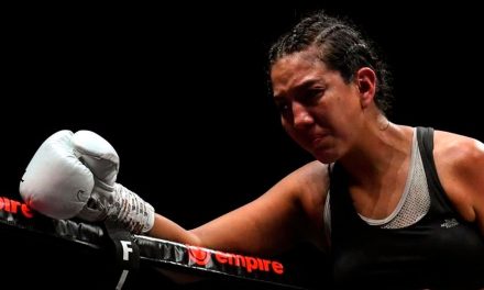 Alejandra Ayala, boxeadora mexicana, sale del coma
