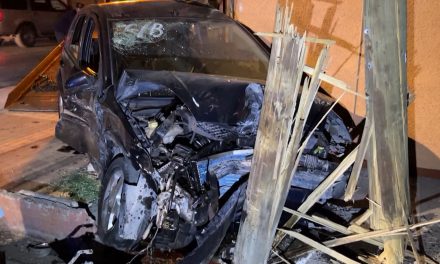 Hombre en estado de ebriedad provoca doble choque en una sola noche en Saltillo