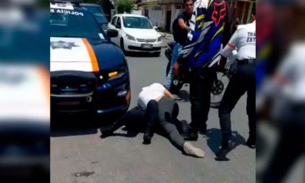 Elemento de Guardia Nacional somete a mujer tránsito para evitar multa (video)