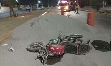 Herido de gravedad tras salir volando por accidente en Saltillo