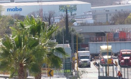 Buscan más empresas saltillenses autorización para retiro de cubrebocas