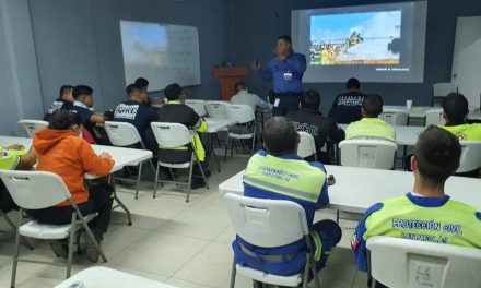 Bomberos Saltillo capacita a elementos de Torreón, Parras y Nuevo León