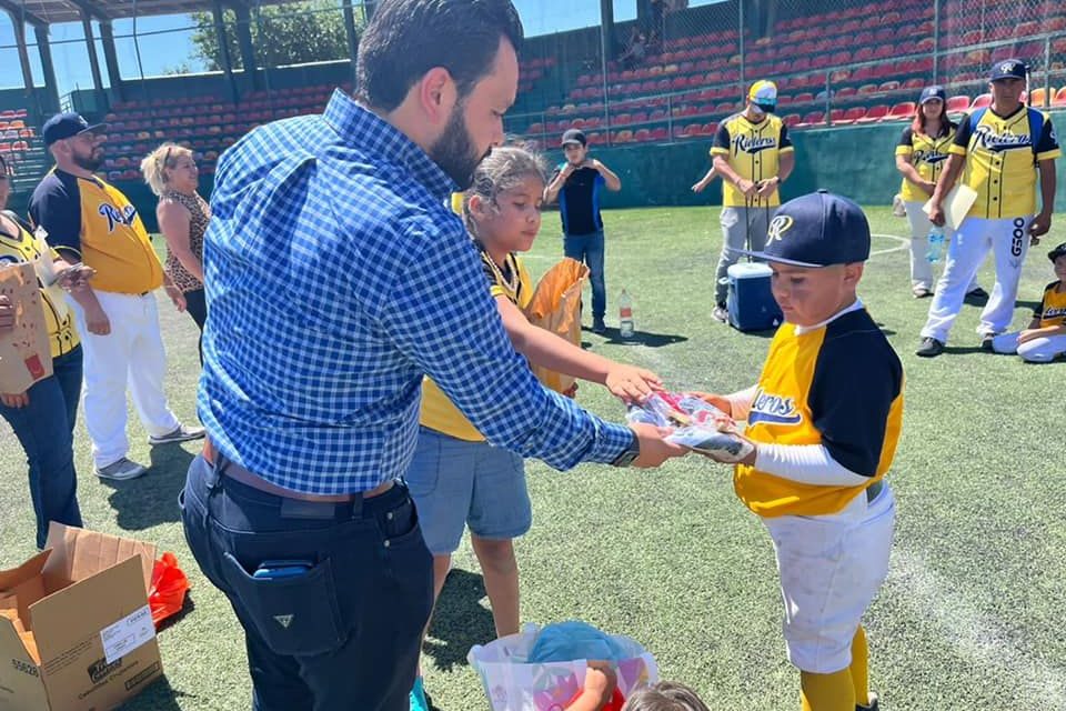 Alberto Hurtado apoya el deporte en Saltillo