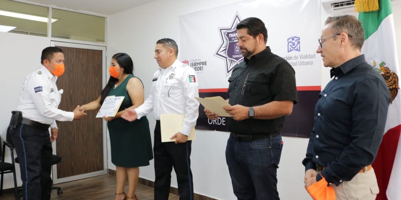 Capacitan a oficiales para prevenir la violencia en Torreón