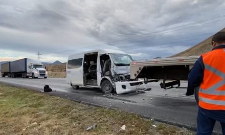 Cuatro personas terminaron lesionados en accidente en la carretera a Zacatecas