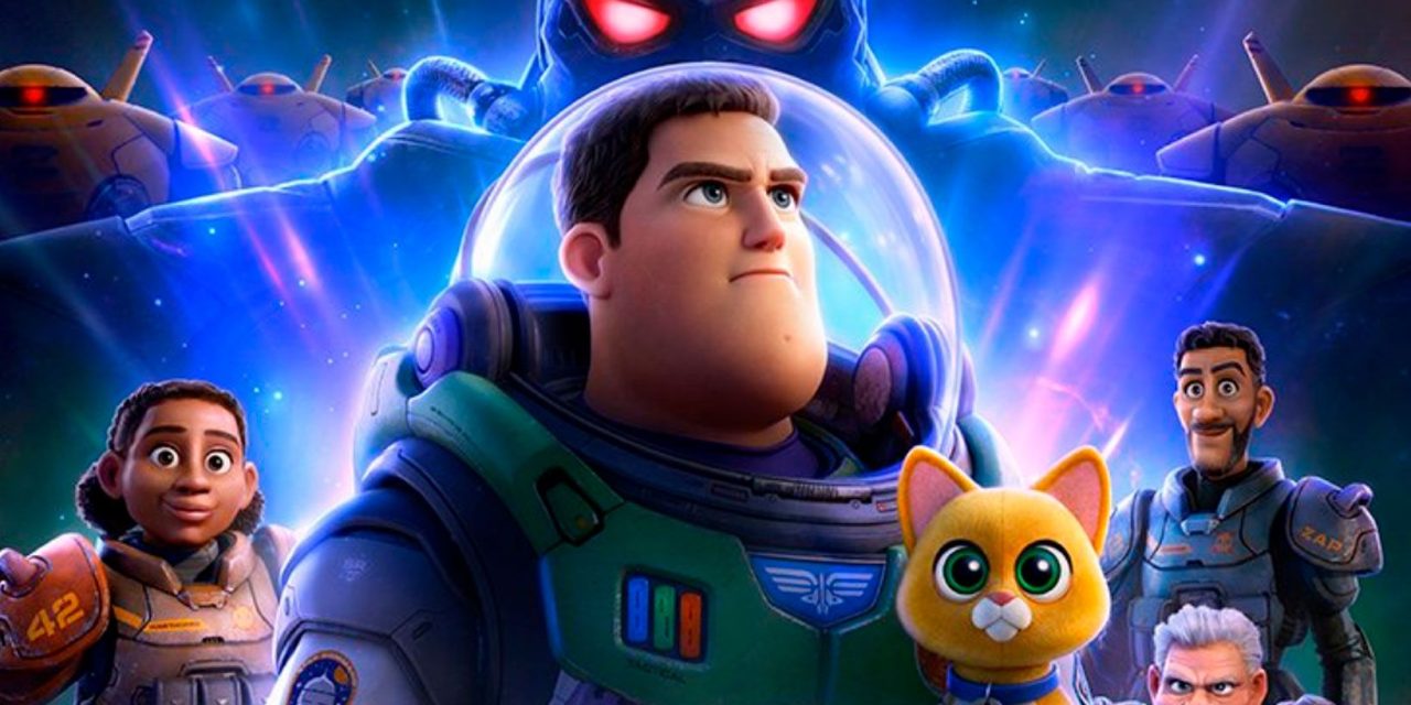 Vetan película ‘Lightyear’ en 14 países por escena de beso lésbico