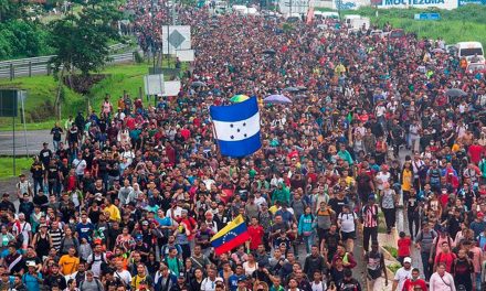 Sale con más de 5 mil migrantes octava caravana de Chiapas