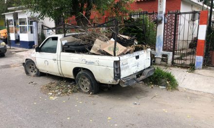 Retiran autos chatarra de las calles de Acuña