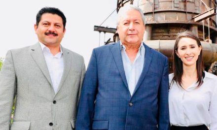 Comparte Chema experiencias con alcaldes de todo el país