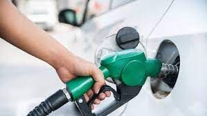 Estos son los automóviles que gastan menos gasolina y se venden en México