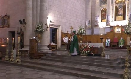 Celebra Obispo de Saltillo su cumpleaños