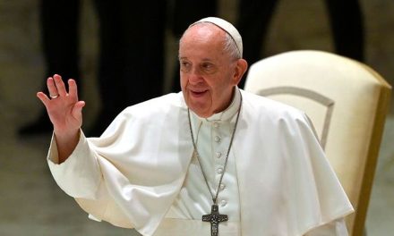 El Papa irá a Ucrania, pero espera el ‘momento justo’