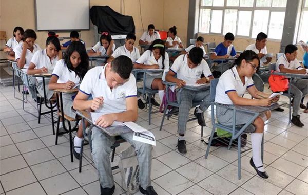 Ningún alumno reprobará en México… pasarán con 6 tras acuerdo que emitió la SEP