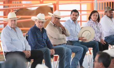 MARS entrega ganado de calidad a productores en Coahuila