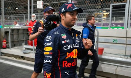 Checo Pérez pudo haber muerto decapitado en Silverstone; su padre revela por qué