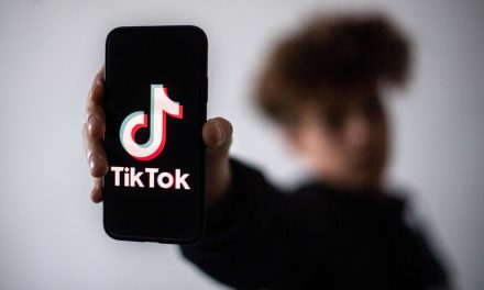 Padres demandan a TikTok tras muerte de su hija por hacer el reto viral ‘Blackout Challenge’