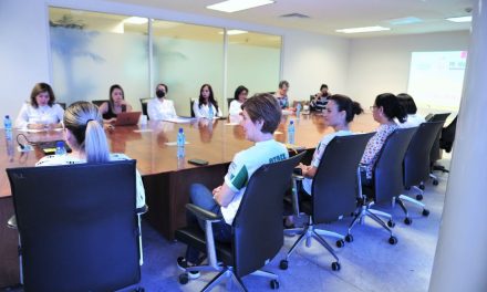 PRONNIF presenta ante regidores proceso de adopción de niños y niñas