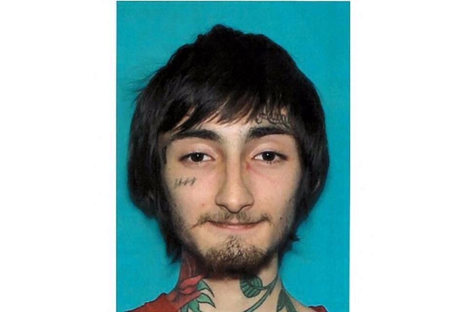 Identifican a joven de 21 años como posible implicado de tiroteo de EU