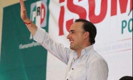 Apadrinará Manolo Jiménez a egresados del Conalep