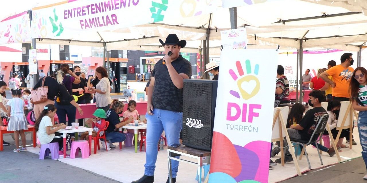 Deleita con piezas musicales en Stand del DIF Torreón