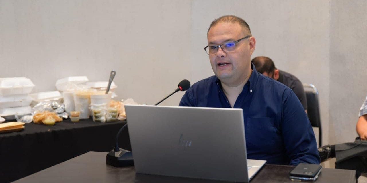 Acuña ahorra seis mdp en sueldos y salarios