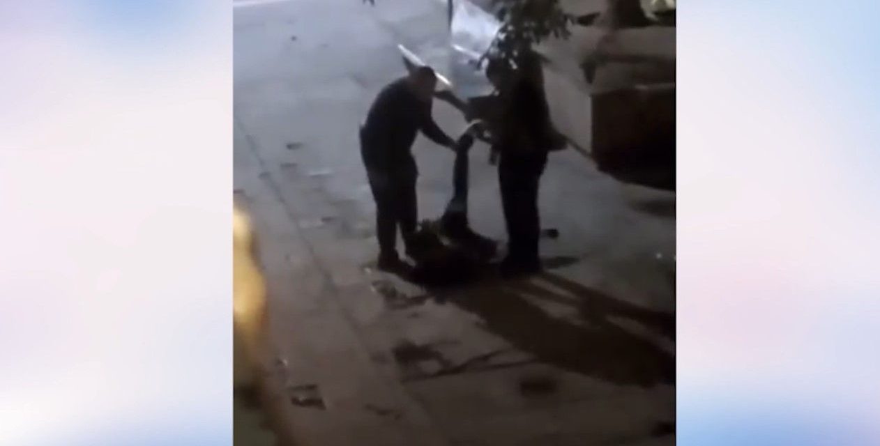 Guardias que dieron golpiza a joven afuera de un bar en Saltillo fueron detenidos