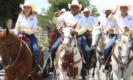Encabeza manolo Jiménez festejos del 291 aniversario de Viesca