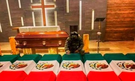 Homenajean a los 14 marinos muertos en accidente de helicóptero