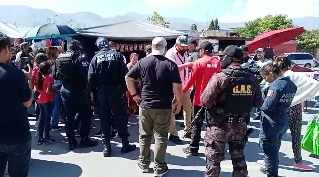 Saltillo: Conflicto entre comerciantes acaba en golpes en Mirasierra e intervienen policías