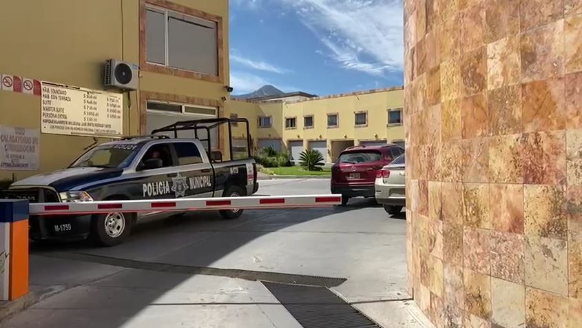 Yoseline ‘N’, detenida tras chocar con automóvil de hombre muerto en motel de Saltillo