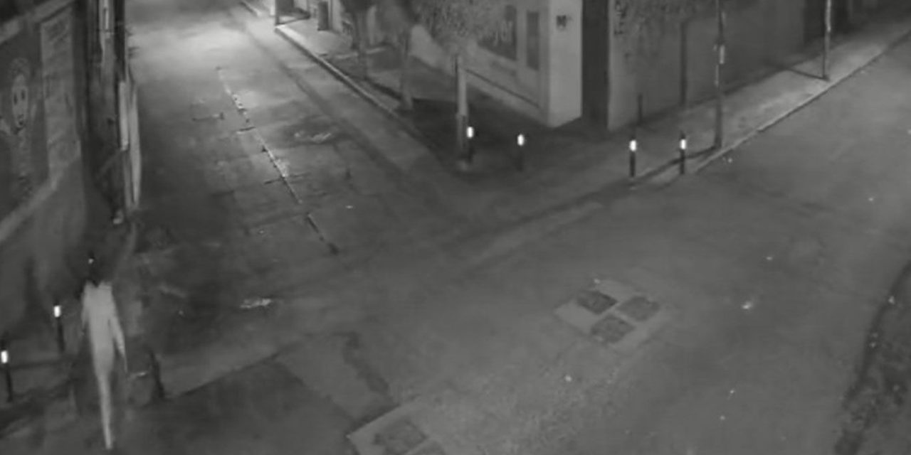 Joven corre para no ser asaltada o secuestrada en calles de Puebla (video)