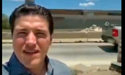 Samuel García recibe ‘lluvia de mentadas’ en la calle (video)